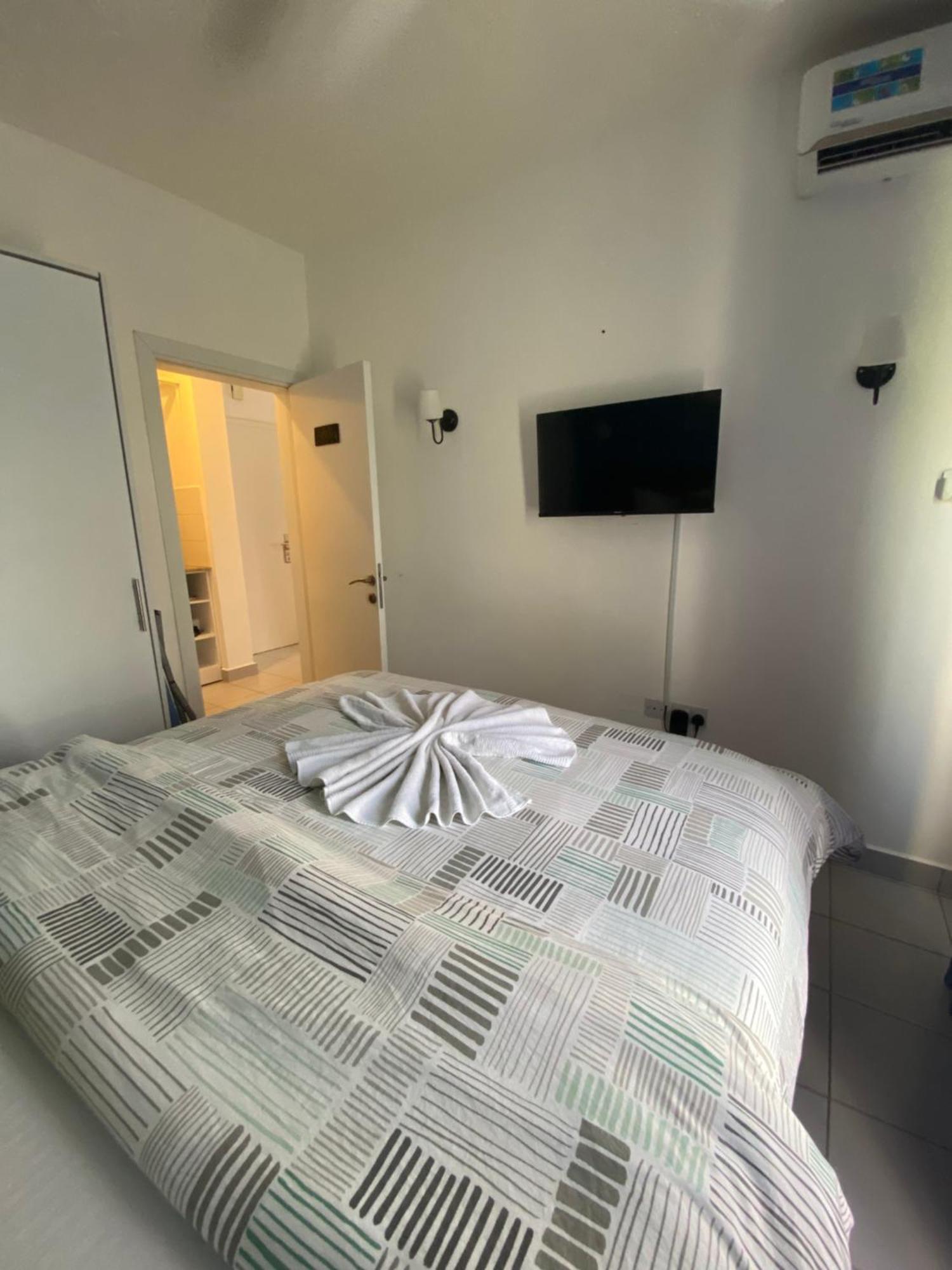 Corco Apartment *